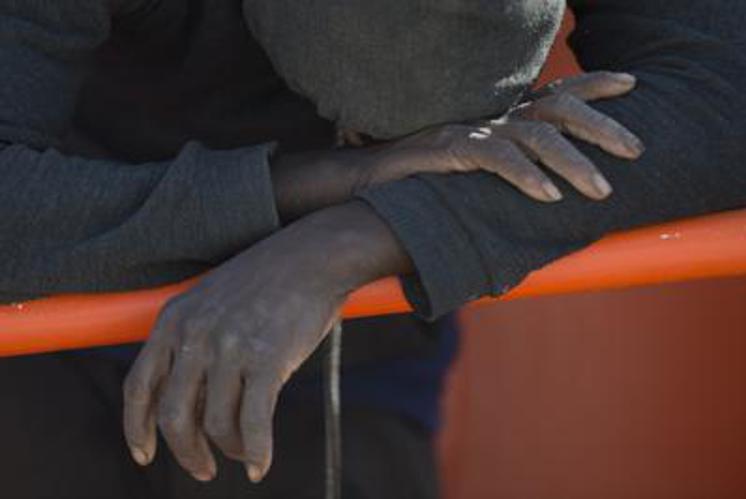 Migranti, maxi sbarco nella notte a Lampedusa: arrivati in 156