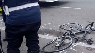 Milano, drogato e senza patente: arrestato chi ha ucciso bimbo di 11 anni in bici