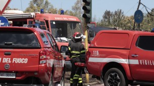 Milano, smottamento in uno scavo: uomo rimane sotto le macerie a Cinisello Balsamo