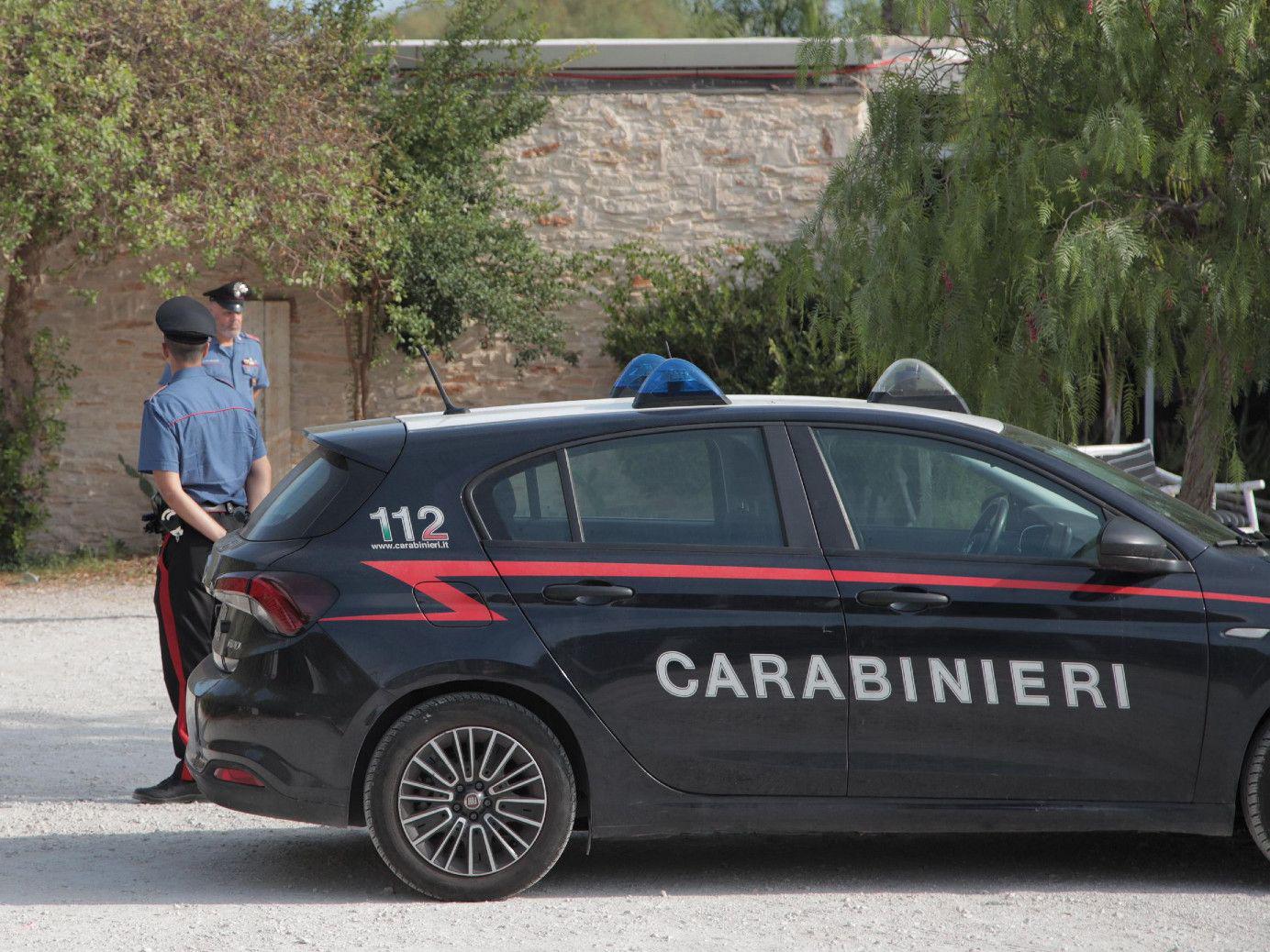 Molfetta, spari in un locale: uccisa ragazza di 19 anni