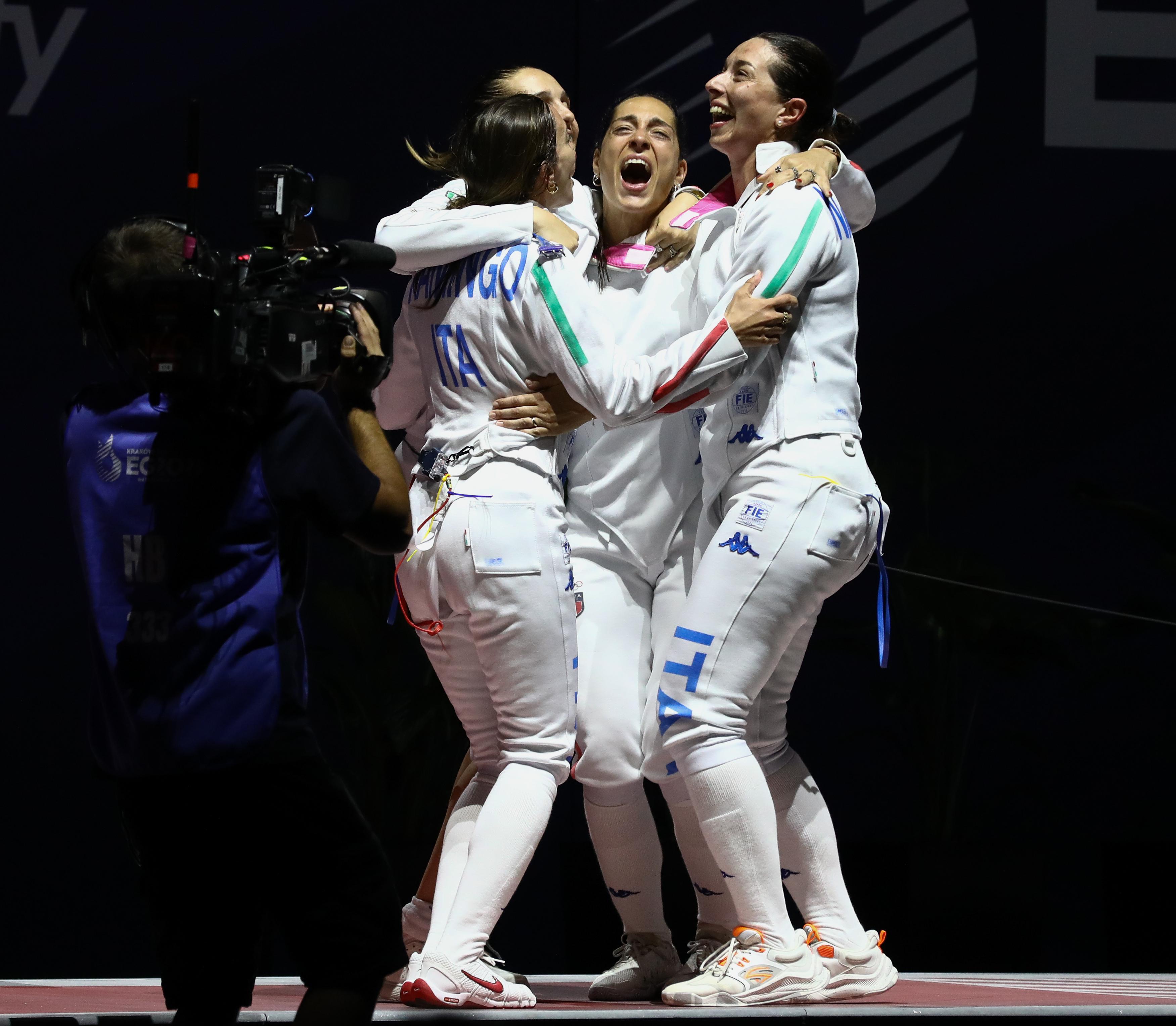 Mondiali scherma 2023, argento Italia nella spada femminile