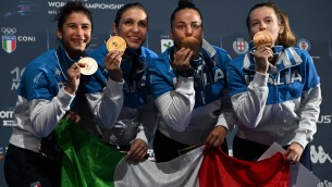 Mondiali scherma 2023, l'Italia conquista 10 medaglie: quattro d'oro