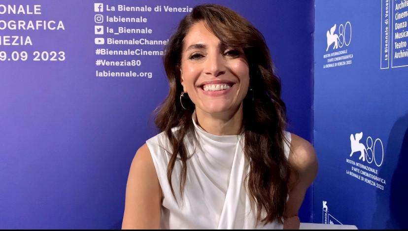 Mostra Venezia, la madrina Caterina Murino a Sangiuliano: "Tassare film stranieri come in Francia"