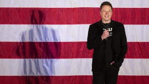 Musk lancia lotteria, in palio un milione al giorno per chi firma per Trump