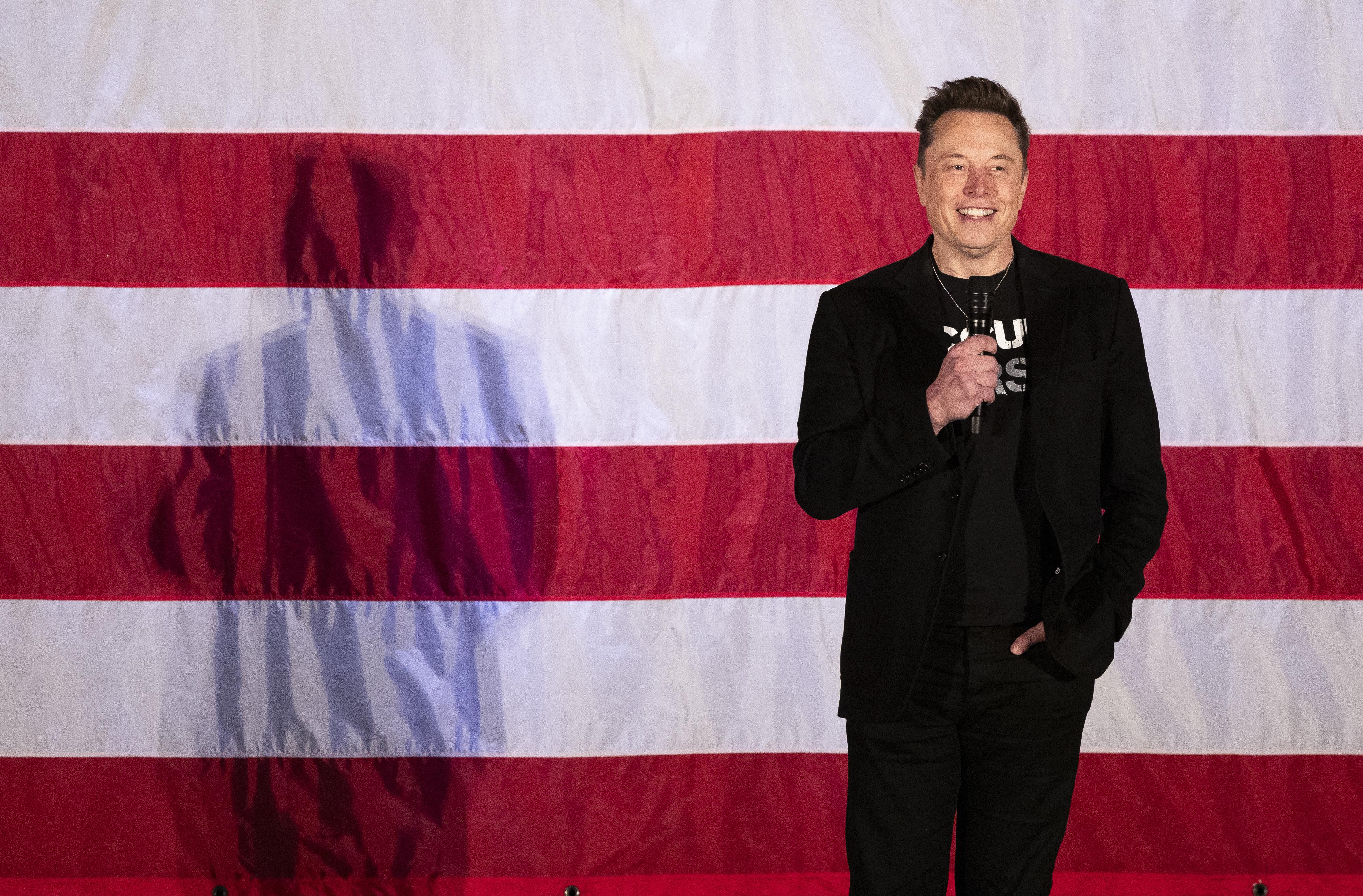 Musk lancia lotteria, in palio un milione al giorno per chi firma per Trump