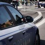 Napoli, donna si lancia da un'auto in corsa per sottrarsi agli abusi: arrestato 38enne