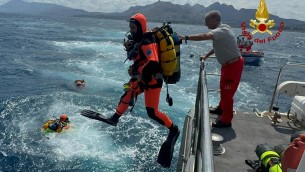 Naufragio a Palermo, continuano le ricerche dei 6 dispersi