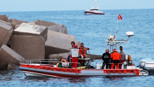 Naufragio a Palermo, continuano le ricerche dei 6 dispersi: sub al lavoro