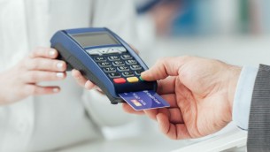 Non c'è più l'obbligo del Pos per i pagamenti sotto 30 euro