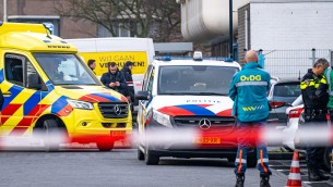 Olanda, attacco con coltello a Rotterdam: un morto e due feriti gravi