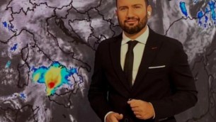 Omofobia, meteorologo tv aggredito a Roma: "Fate schifo, siete malati"