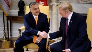 Orban vede Trump: "Abbiamo discusso di pace, risolverà tutto"