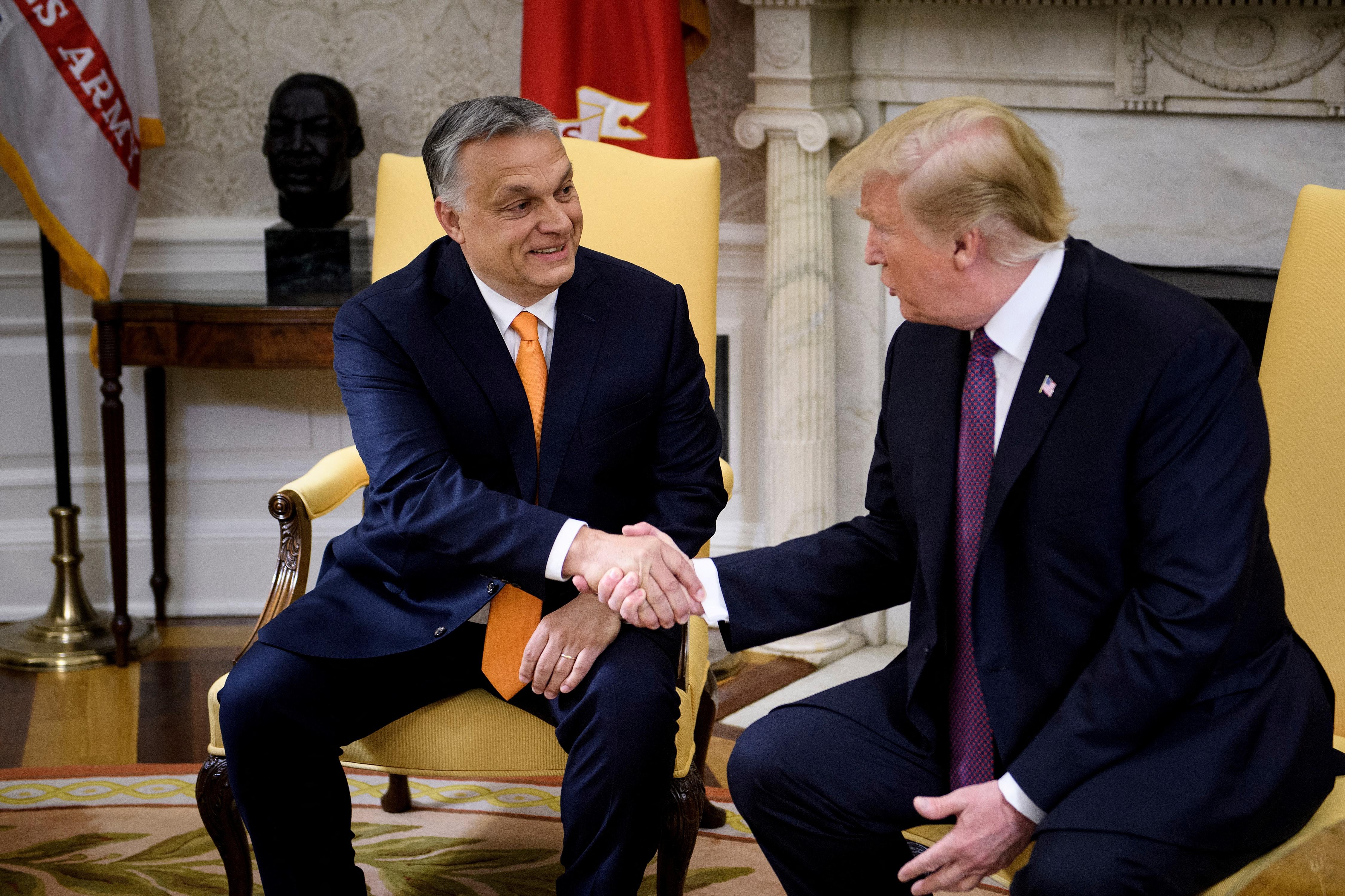 Orban vede Trump: "Abbiamo discusso di pace, risolverà tutto"