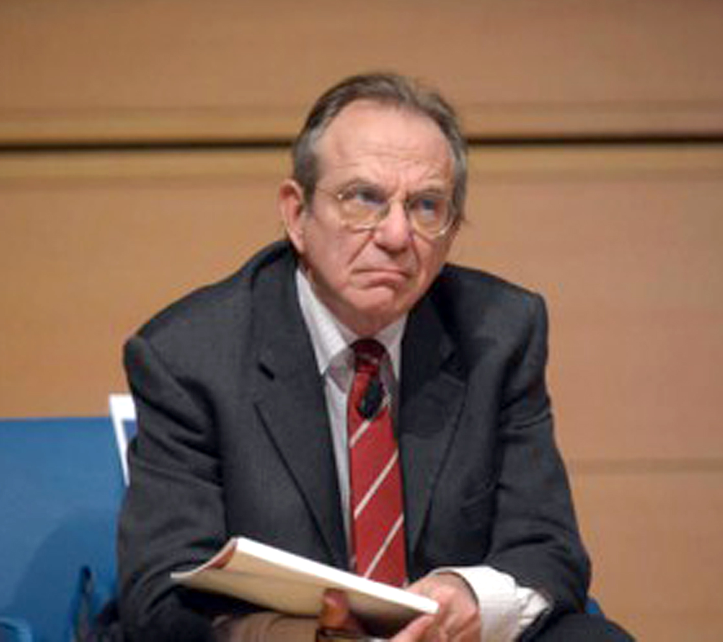 Pier Carlo Padoan, ministro dell'Economia e delle Finanze