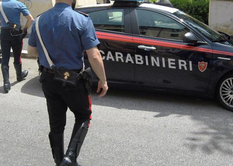 Palermo, violenza sessuale su due sorelle: arrestati 4 familiari