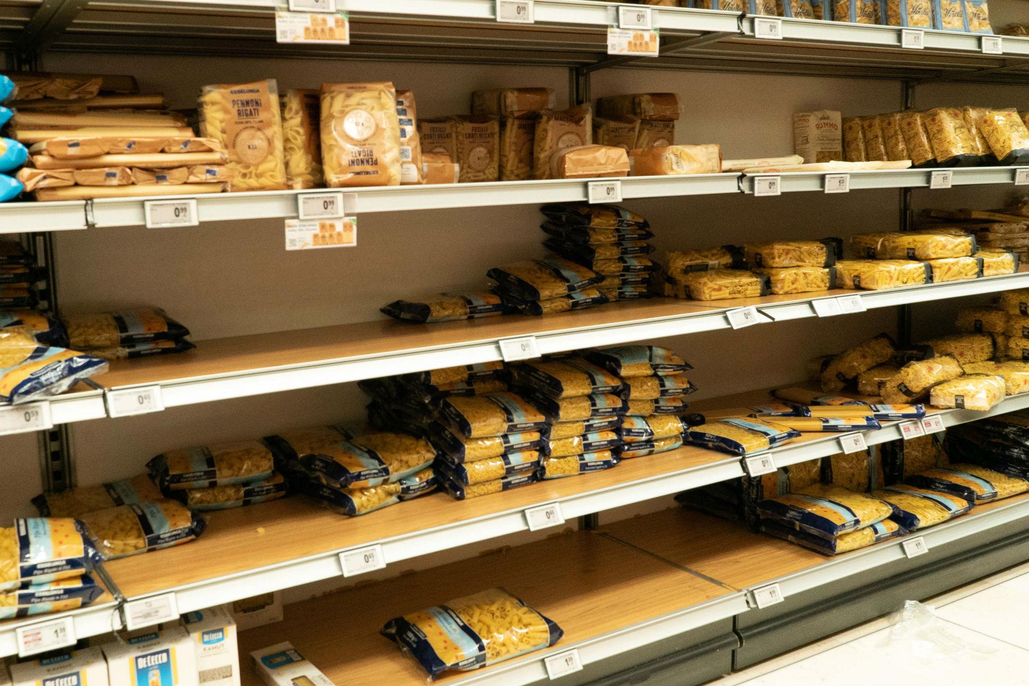 Pane e pasta, Iva azzerata per sostenere i redditi più bassi