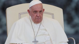 Papa all'Angelus: "Basta guerra in Medio Oriente"