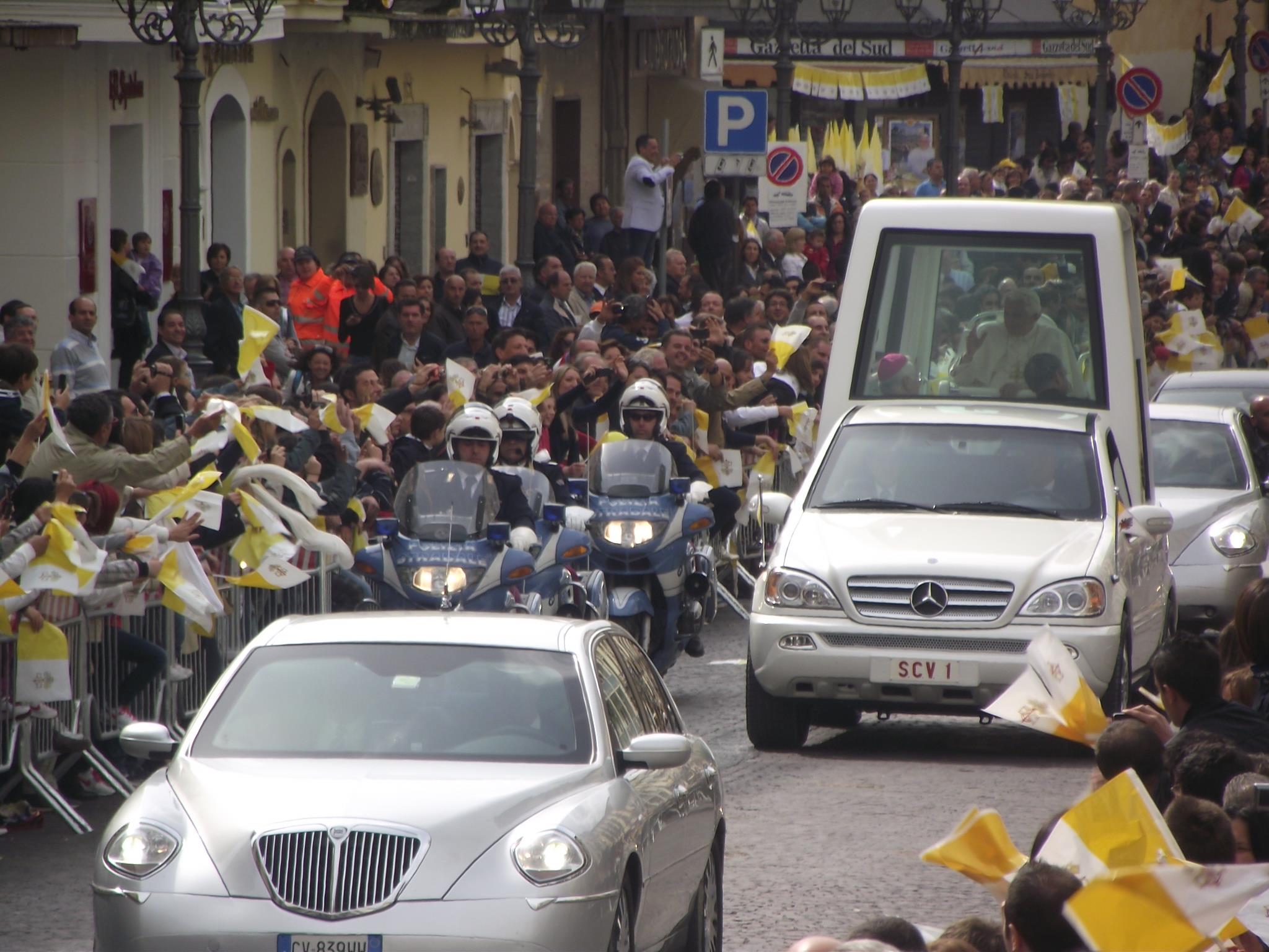 papa-benedetto-xvi-lamezia