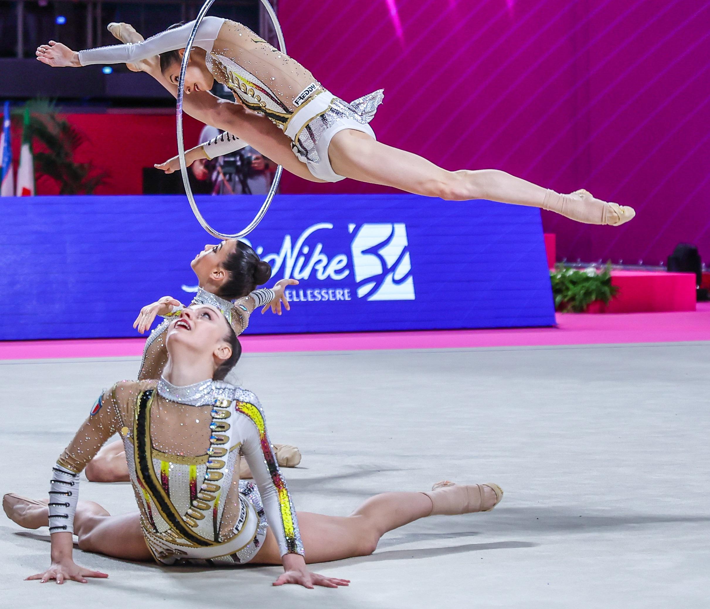 Parigi 2024, bronzo alle Farfalle della ritmica: oro alla Cina