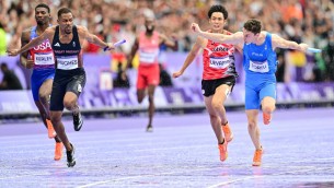 Parigi 2024, Tortu in lacrime dopo 4x100: "Ce l'ho messa tutta"