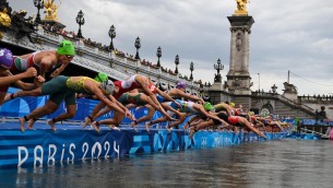 Parigi 2024, triathlon al via: Senna supera test