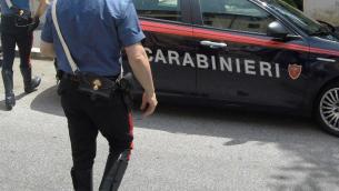 Picchia zio disabile e lo rinchiude in casa, arrestato 25enne