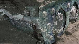 Pompei, nuova scoperta: ritrovato grande carro cerimoniale