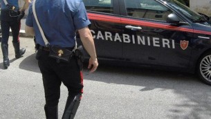 Pordenone, sottotenente armato ancora asserragliato in casa a Codrovado