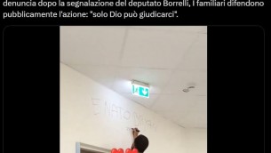 Pozzuoli, imbrattano muro ospedale per nascita di un bambino - Video