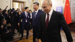 Putin vede Xi Jinping: "Legame Cina-Russia forte in un mondo caotico"