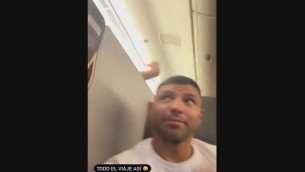 Qatar 2022, Aguero e il volo 'da incubo' verso i Mondiali - Video