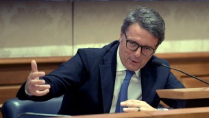 Renzi: "Il Fatto mi attacca, rispondo utilizzando il diritto e non giustizialismo"