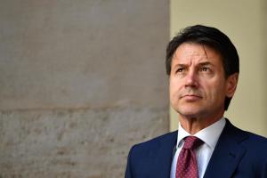 Report, Conte: "Per Renzi Mancini era mio uomo? Con lui incontri istituzionali"