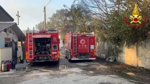 Roma brucia, maxi incendi a Ponte Mammolo e Cesano: aria irrespirabile in molte zone