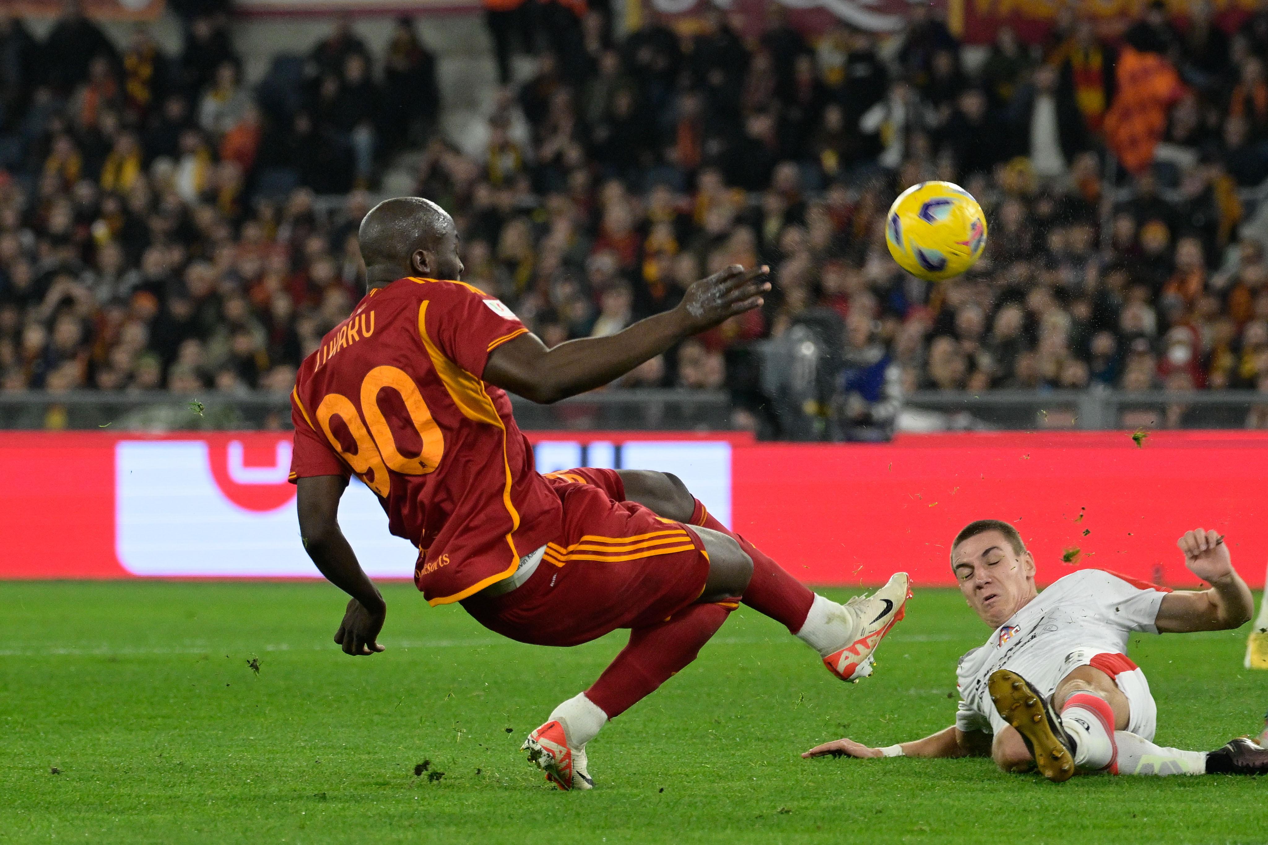 Roma-Cremonese 2-1, gol di Lukaku e Dybala: Mourinho ai quarti di Coppa Italia contro la Lazio