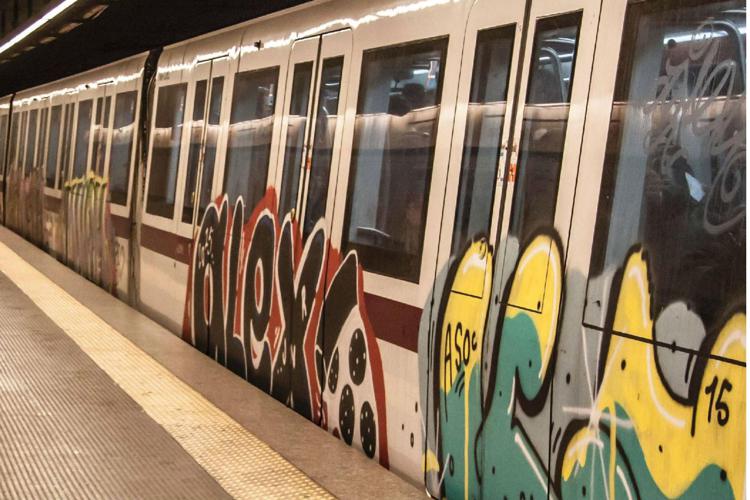 Roma, fumo su binari metro B a Termini