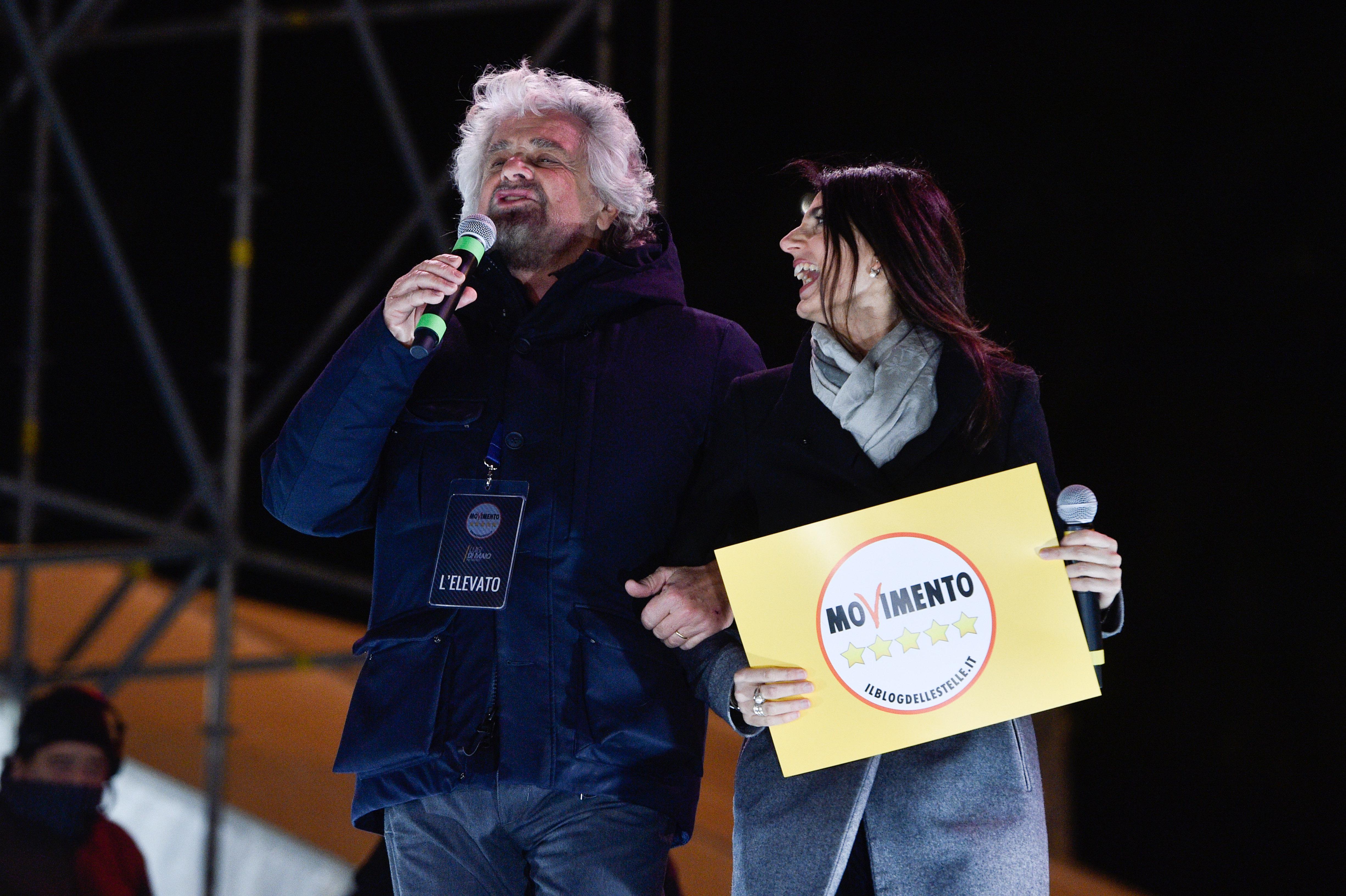 Roma, Grillo: "La città ha ancora bisogno di Raggi"