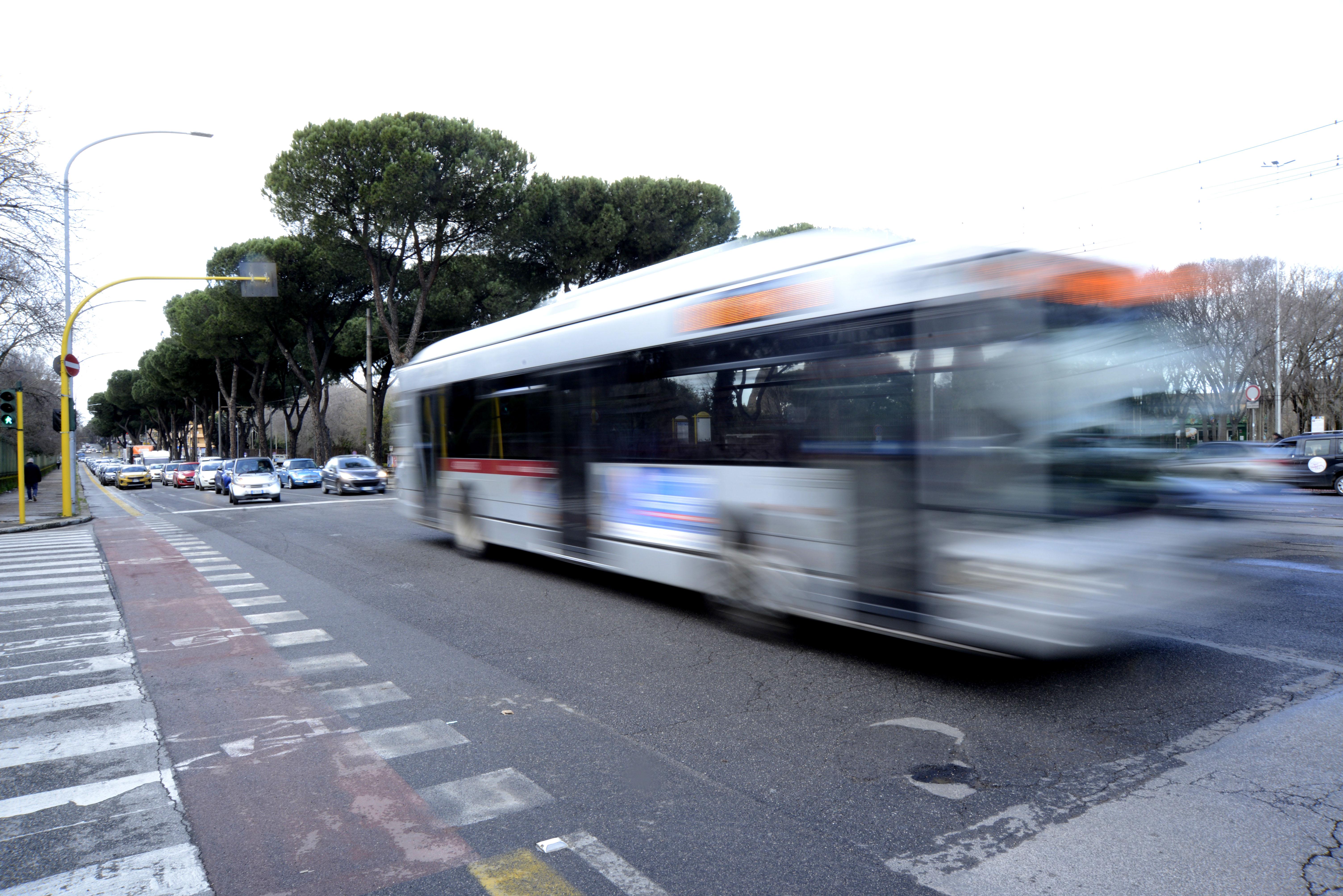 Roma, oggi lo sciopero Atac: trasporti a rischio, chiuse tutte le metro