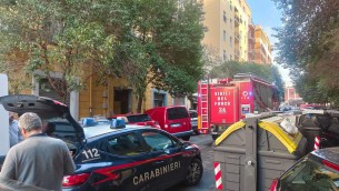 Roma, operaio cade da parapetto durante lavori a San Giovanni: è grave