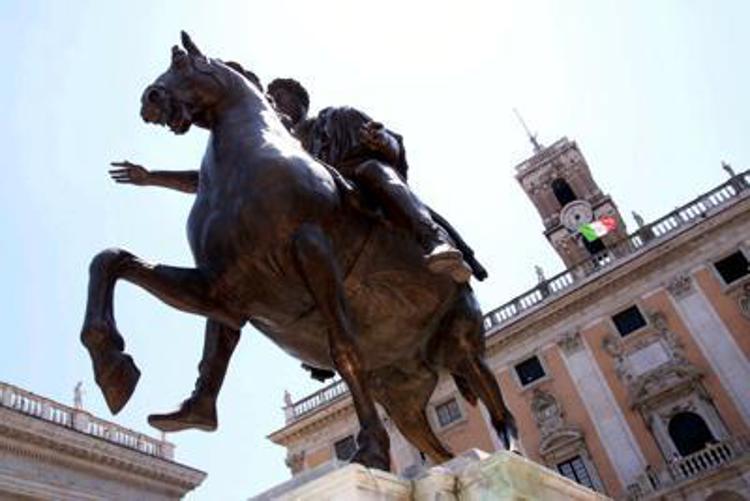 Roma, perquisizioni in Campidoglio: indagini anche su fondi Giubileo