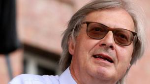 Roma, Sgarbi: "Con Michetti e Matone penso a Figliuolo commissario a rifiuti"