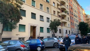 Roma, tre omicidi: indagini tra telecamere, telefoni e siti escort