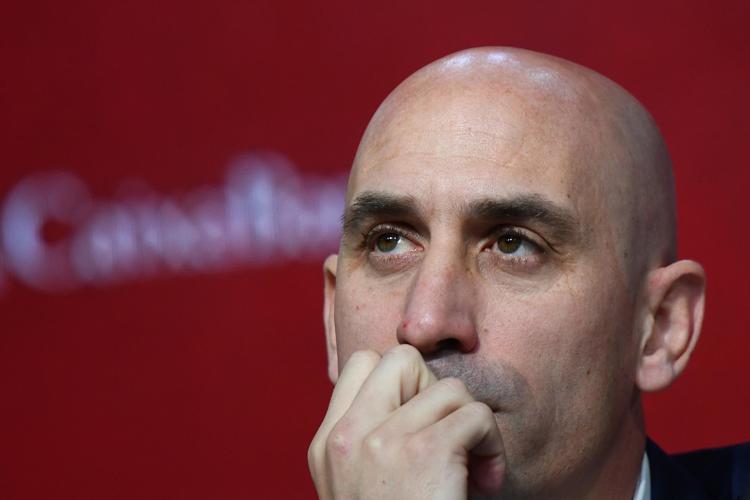 Rubiales si dimette da presidente federazione spagnola