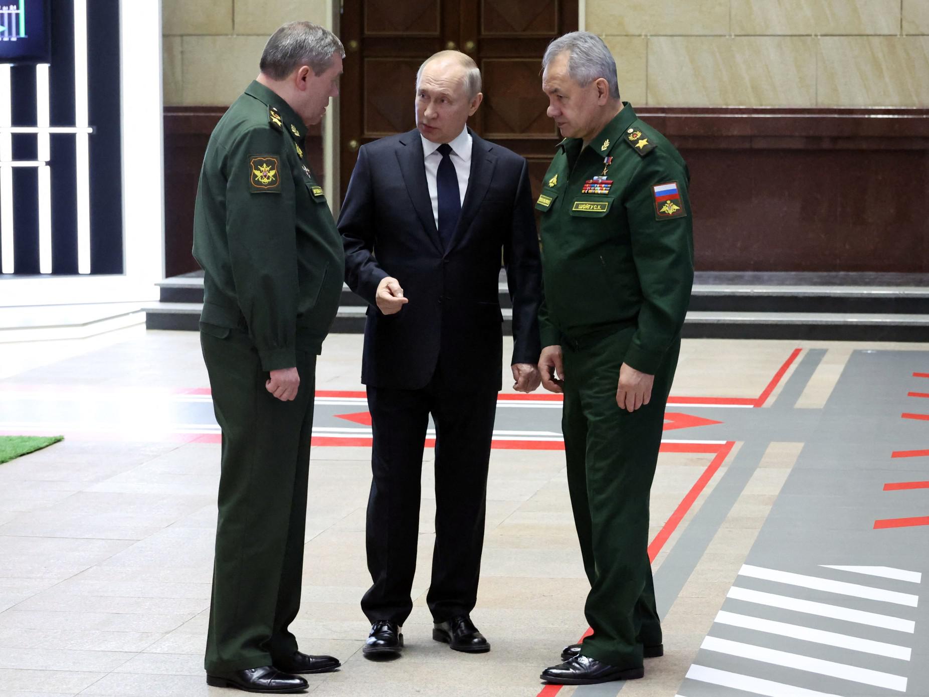 Russia dispiegherà unità militari al confine con la Finlandia