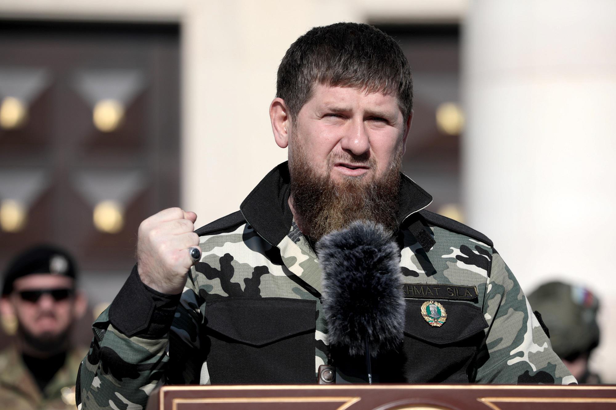 Russia, Kadyrov contro Prigozhin: "Da Wagner tradimento"