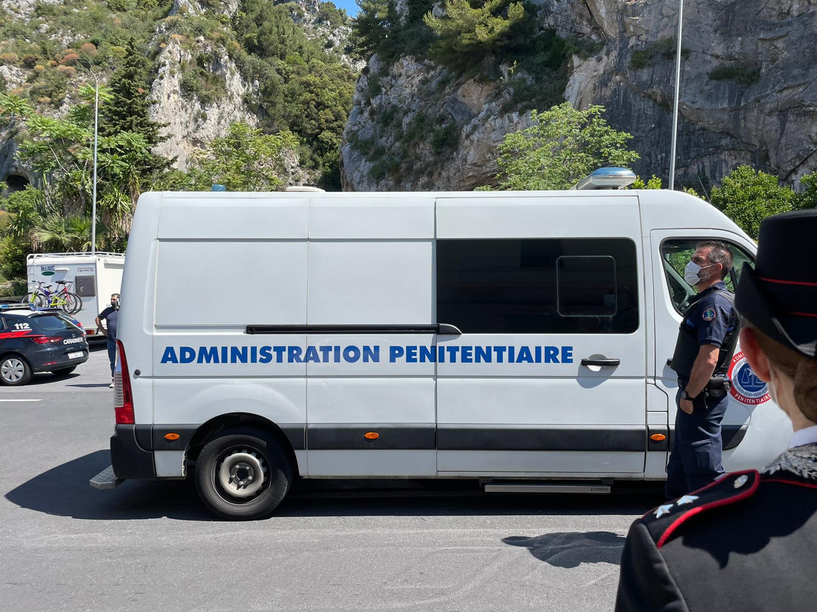 Saman, consegnato all'Italia cugino arrestato in Francia