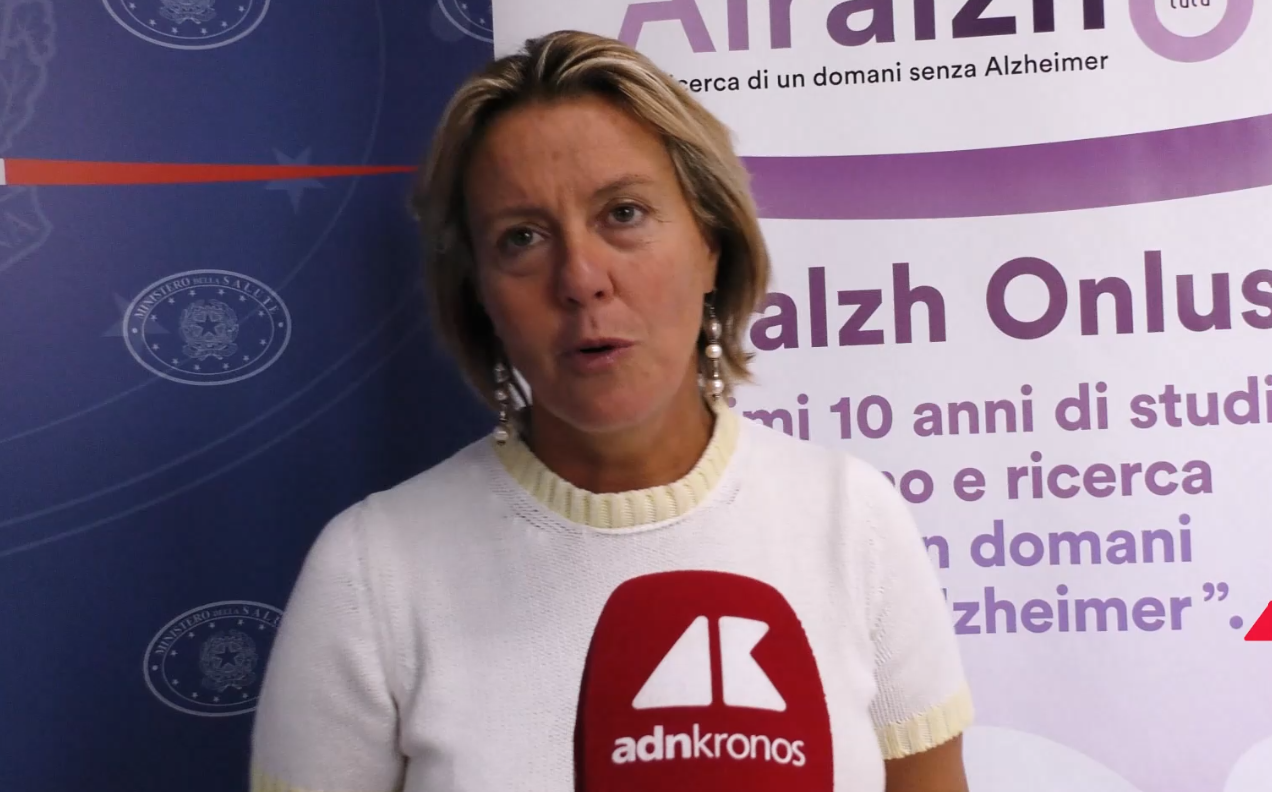 Sanità, Giornata mondiale Alzheimer: "Lorenzin (Pd) 'caregiver pilastro assistenza"