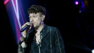 Sanremo 2021, Irama verso ritiro? La proposta di Amadeus