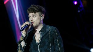 Sanremo 2021, positivo in staff e stop Irama: Noemi al suo posto