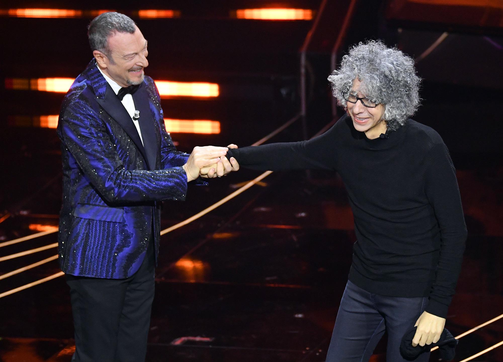 Sanremo 2024, da Giovanni Allevi a John Travolta: cosa è successo nella seconda serata